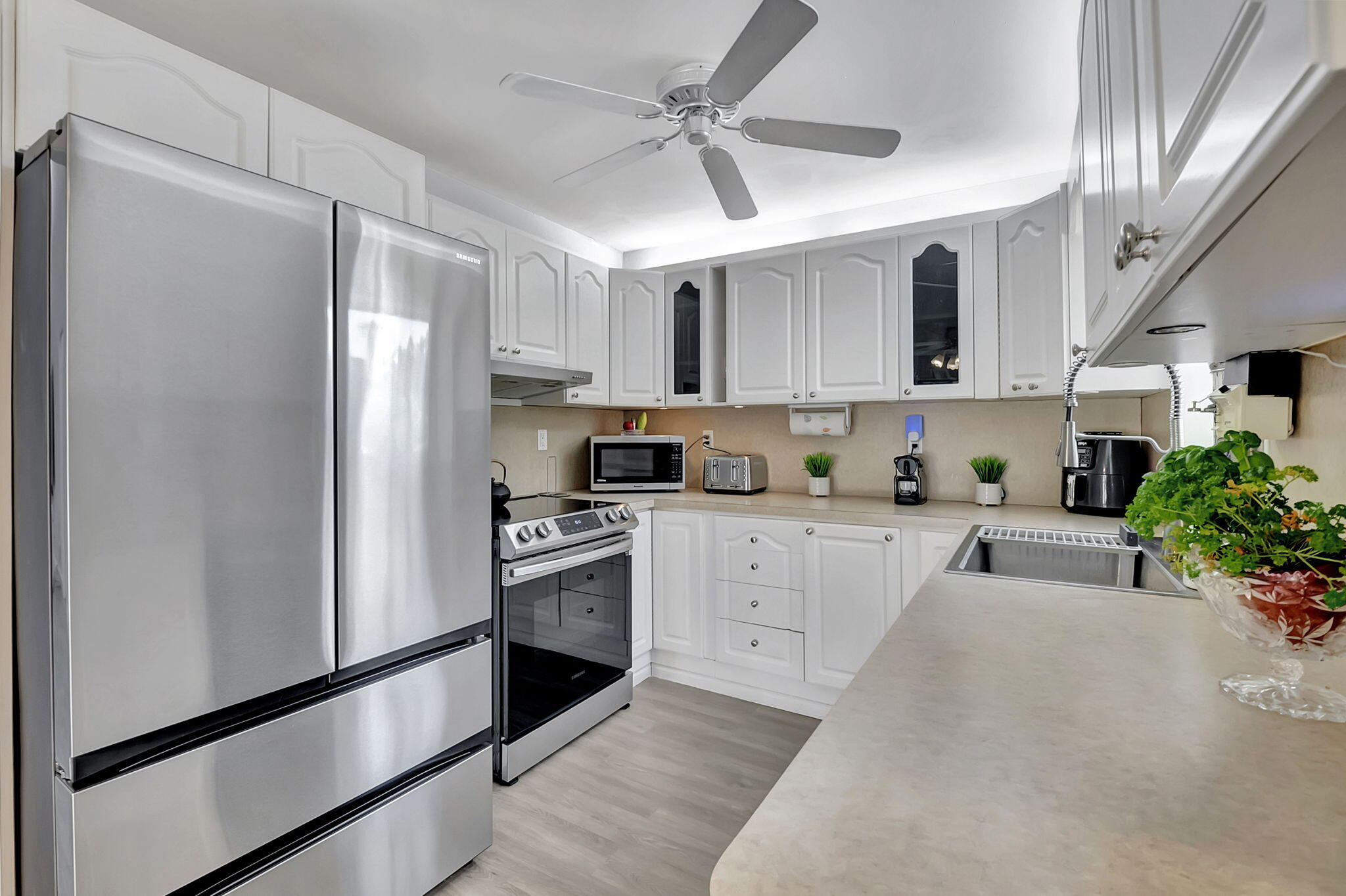 10204 Camelback Lane Boca Raton, FL 33498 - Photo 20 of 50 25-web-or-mls-DSC_8436