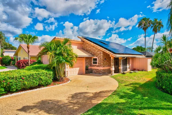 $3,999 | 10204 Camelback Lane, Boca Raton, FL 33498