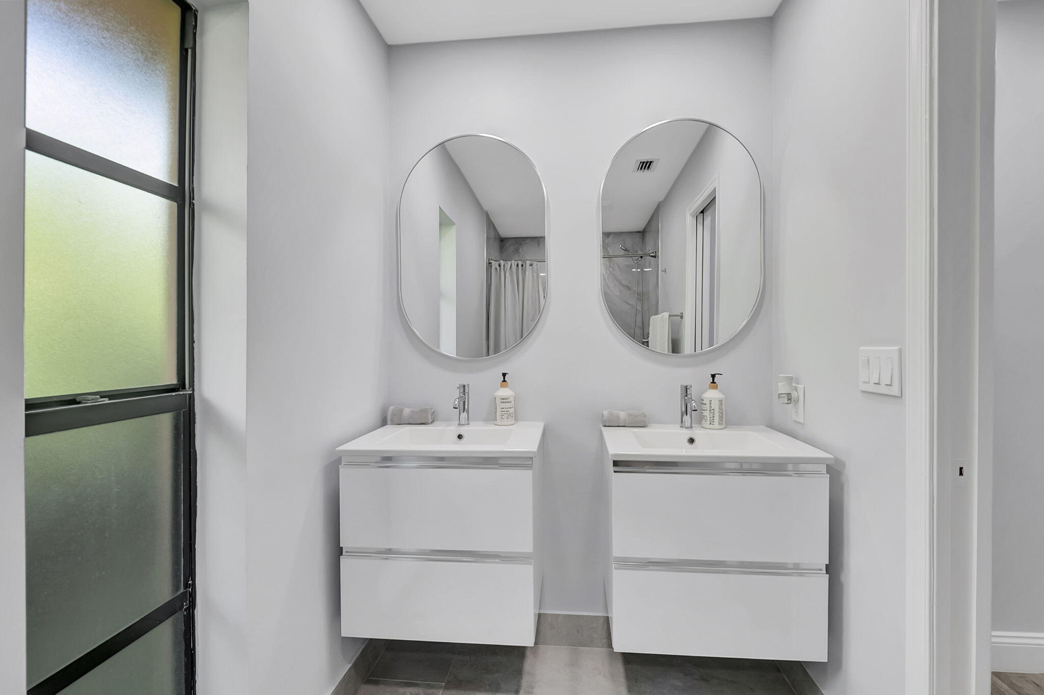 10204 Camelback Lane Boca Raton, FL 33498 - Photo 28 of 50 33-web-or-mls-DSC_8476