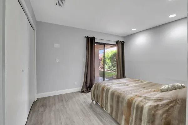 $3,999 | 10204 Camelback Lane, Boca Raton, FL 33498