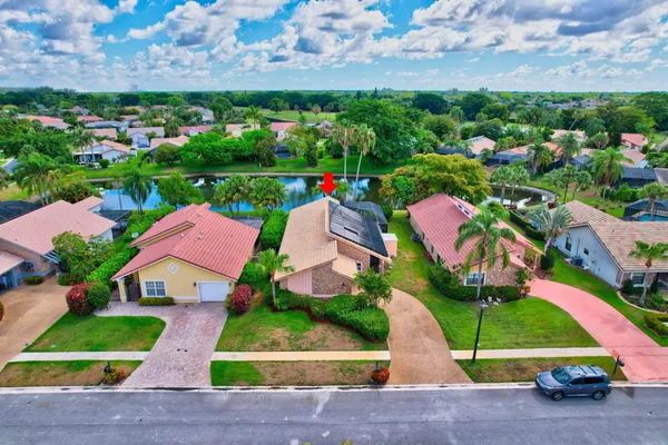 $3,999 | 10204 Camelback Lane, Boca Raton, FL 33498