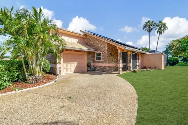 $3,999 | 10204 Camelback Lane, Boca Raton, FL 33498