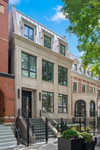 $4,200,000 | 1921 North Dayton Street, Chicago, IL 60614