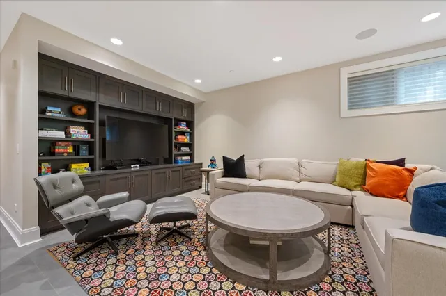 $4,200,000 | 1921 North Dayton Street, Chicago, IL 60614