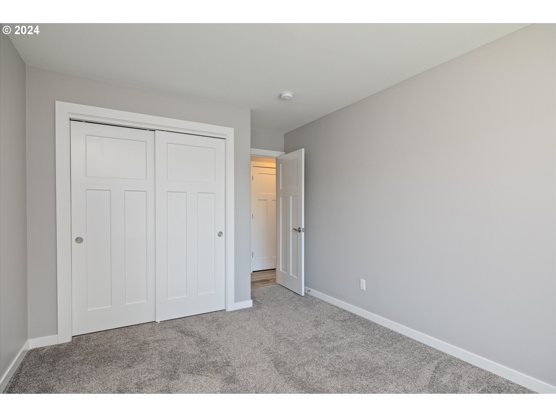 1489 Elberta Street West The Dalles, OR 97058 - Photo 19 of 29 a view of an empty room