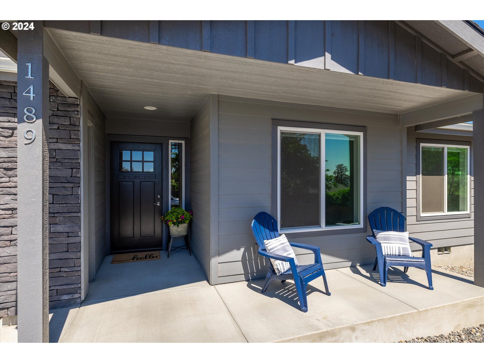 1489 Elberta Street West The Dalles, OR 97058 - Photo 3 of 29 a building outdoor space with patio furniture