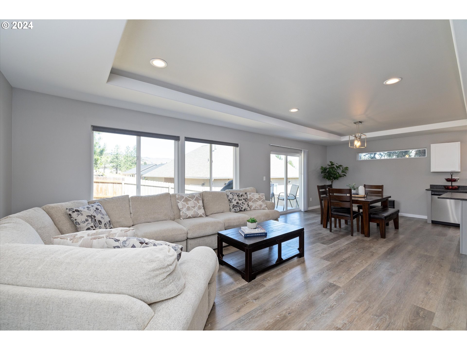 1489 Elberta Street West The Dalles, OR 97058 - Photo 4 of 29 a living room with furniture and a wooden floor