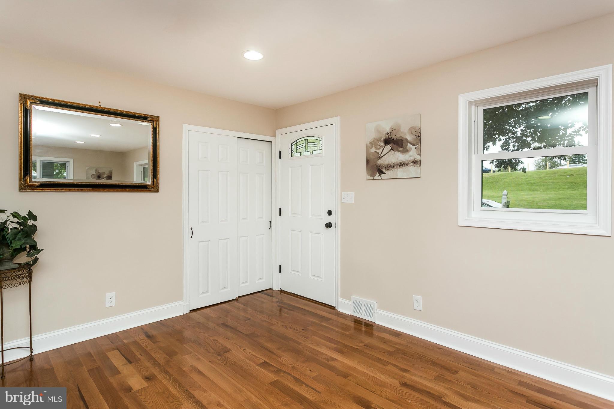 3816 Milford Mill Road Baltimore, MD 21244 - Photo 3 of 27 Interior (General)