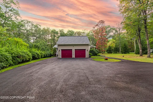 $619,900 | 218 Evergreen Court, Saylorsburg, PA 18353