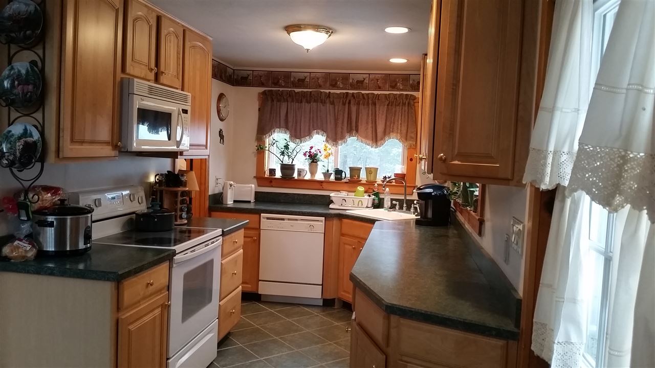 271 Reservoir Road Deering, NH 03244 - Photo 3 of 37