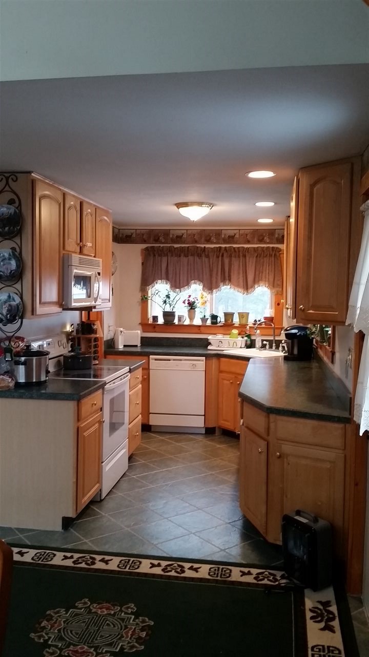 271 Reservoir Road Deering, NH 03244 - Photo 4 of 37