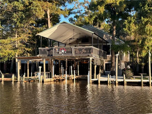 $479,000 | 20865 Henry Road, Springfield, LA 70462