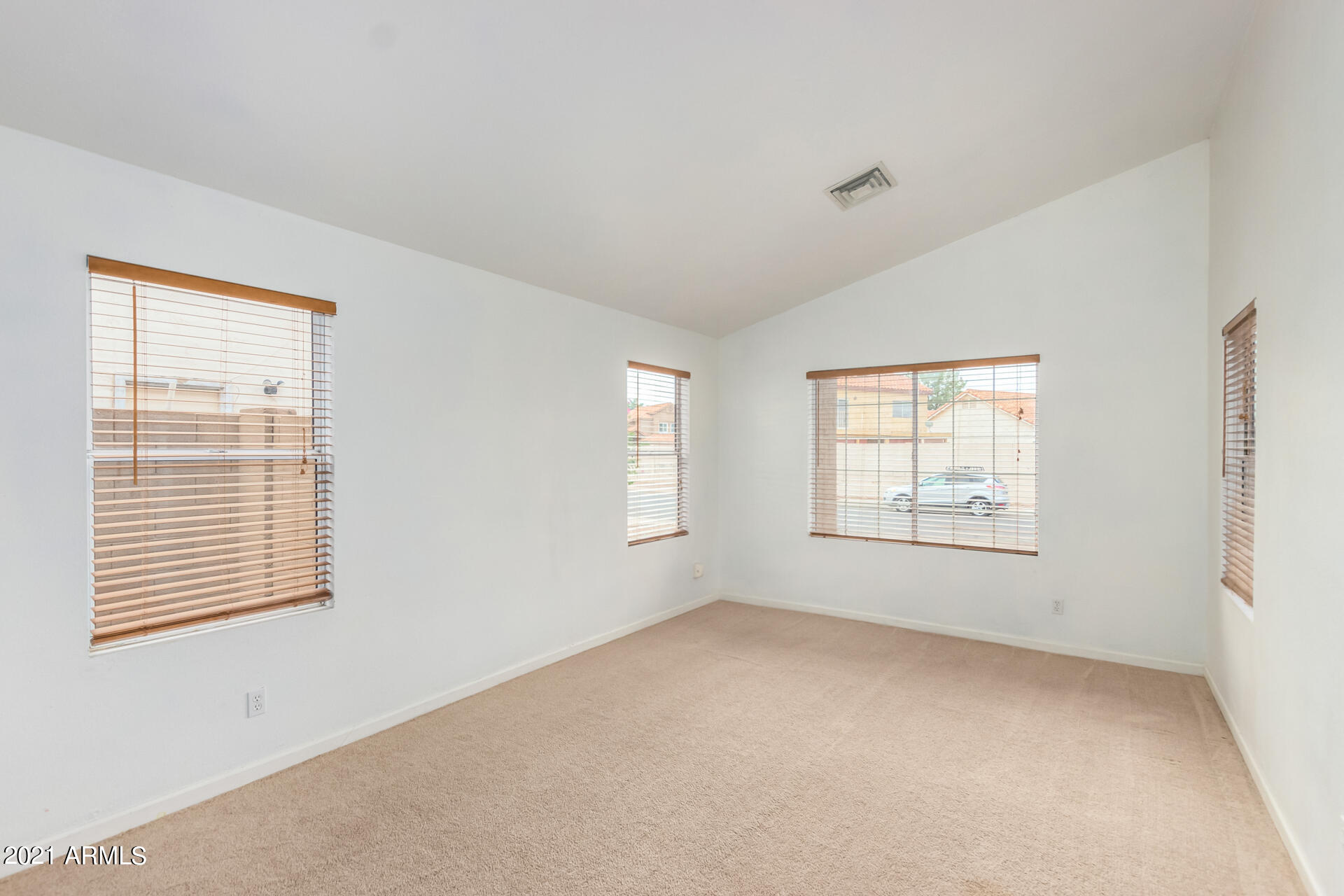 444 East Silver Creek Road Gilbert, AZ 85296 - Photo 4 of 43 0004-04 - Silver Creek