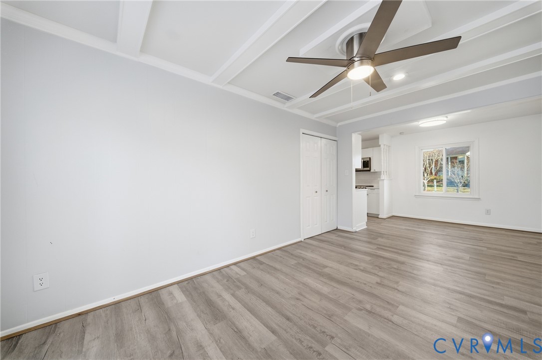 517 Windsor Gate Circle Virginia Beach, VA 23452 - Photo 17 of 47 Family room with breakfast nook off of the kitchen