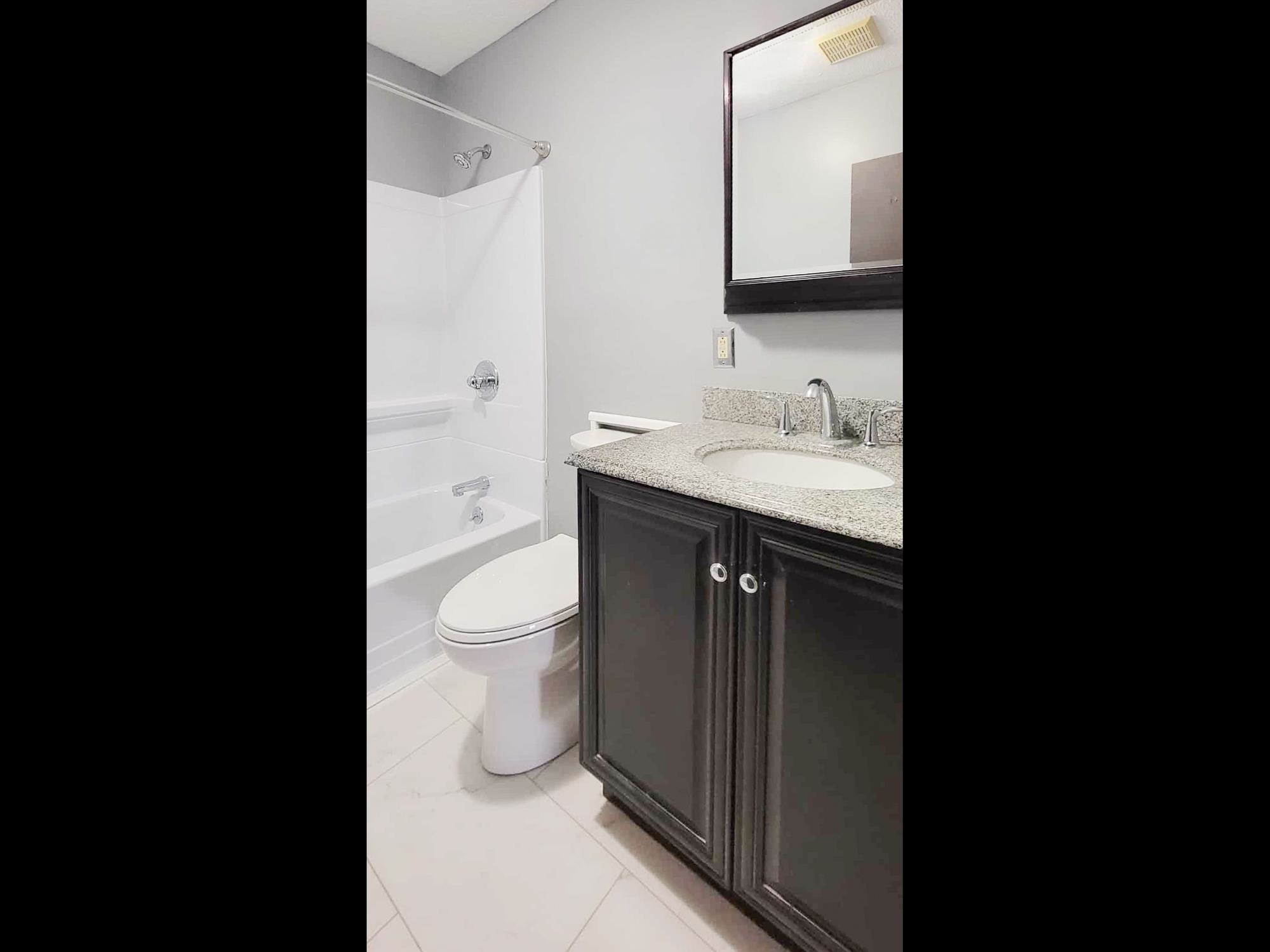 8 Strawberry Bank Road, Unit 11 Nashua, NH 03062 - Photo 8 of 17