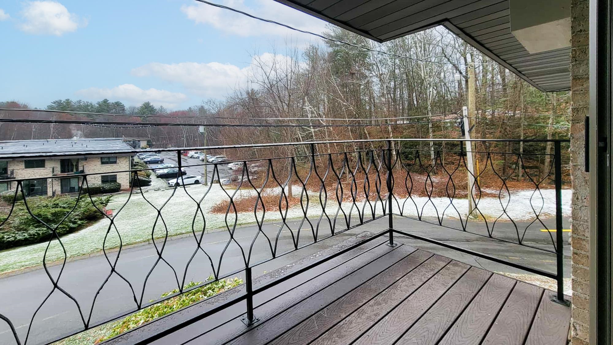 8 Strawberry Bank Road, Unit 11 Nashua, NH 03062 - Photo 9 of 17