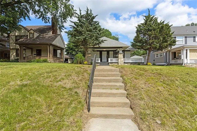 $475,000 | 5339 Rockhill Road, Kansas City, MO 64110