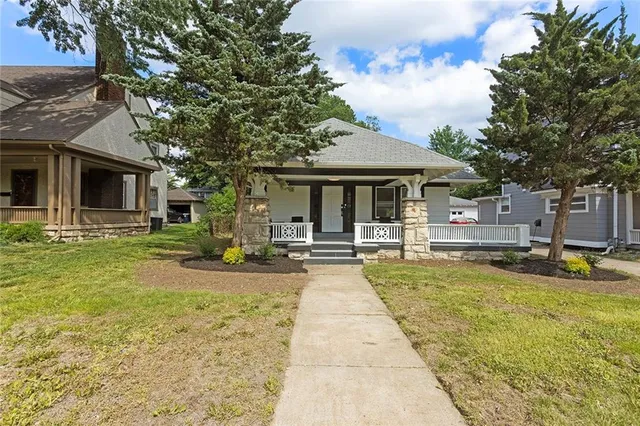 $475,000 | 5339 Rockhill Road, Kansas City, MO 64110