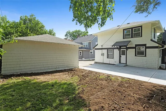 $475,000 | 5339 Rockhill Road, Kansas City, MO 64110