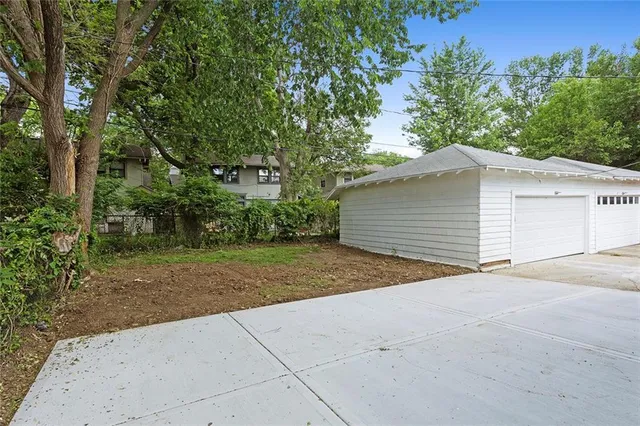 $475,000 | 5339 Rockhill Road, Kansas City, MO 64110