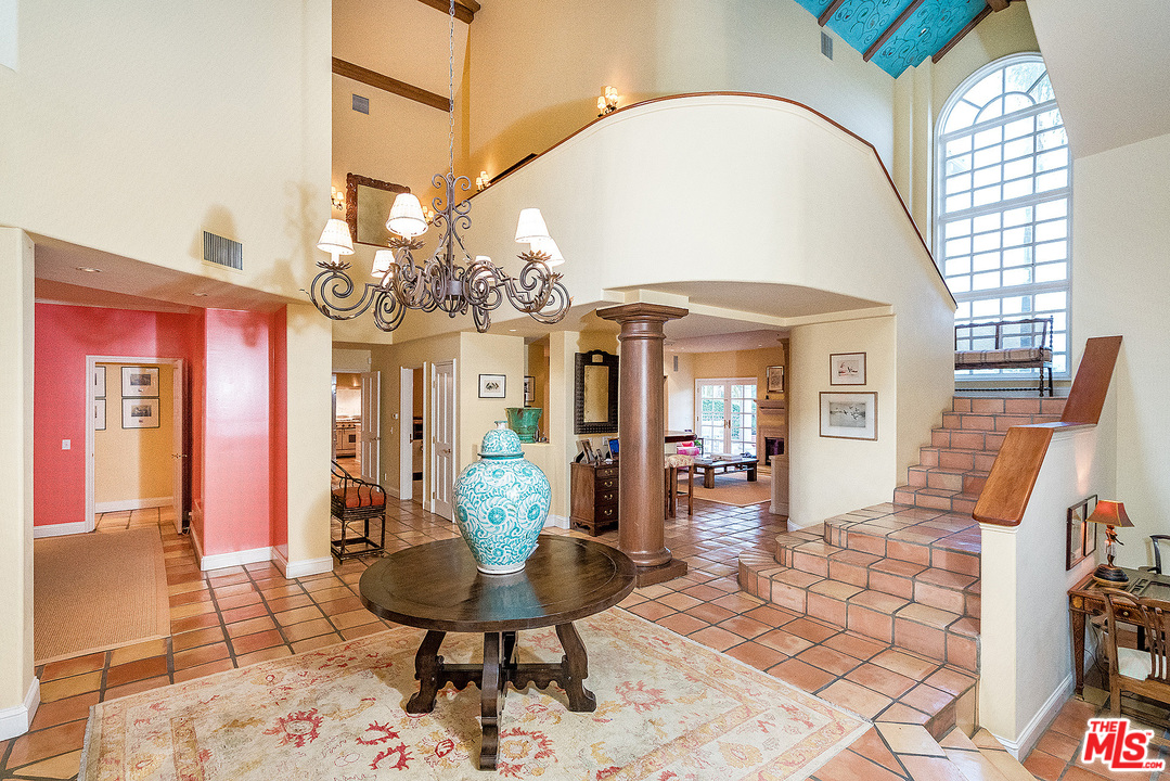 1451 Rutherford Drive Pasadena, CA 91103 - Photo 16 of 34 Gallery Image 16