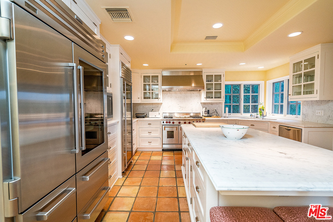 1451 Rutherford Drive Pasadena, CA 91103 - Photo 21 of 34 Gallery Image 21