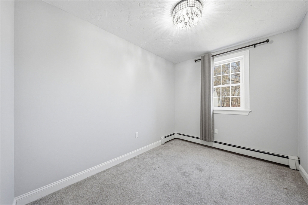 39 Blueberry Hill Road Woburn, MA 01801 - Photo 16 of 31