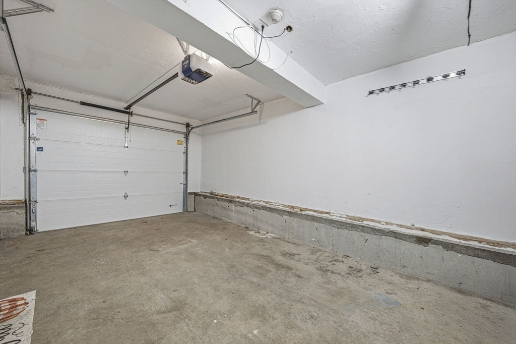 39 Blueberry Hill Road Woburn, MA 01801 - Photo 24 of 31