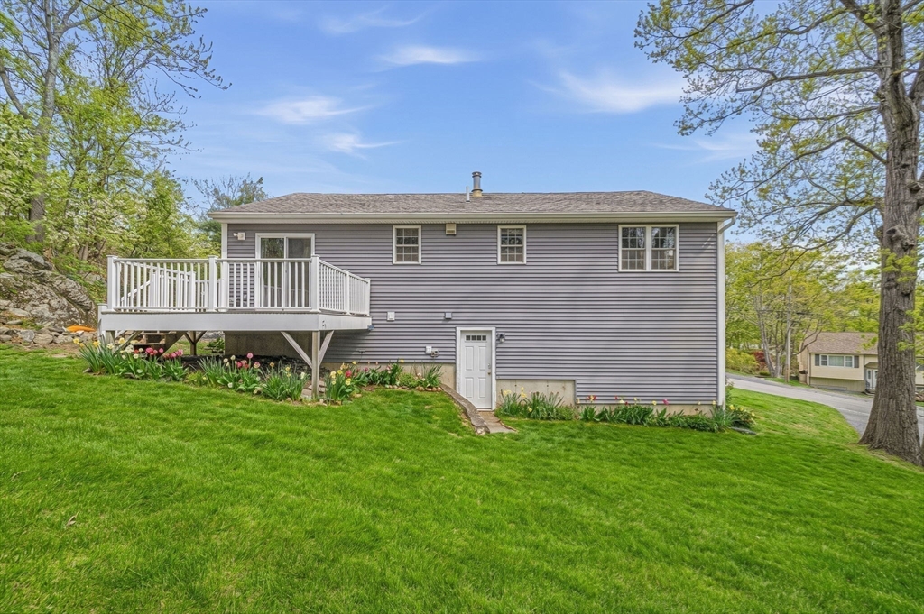 39 Blueberry Hill Road Woburn, MA 01801 - Photo 27 of 31