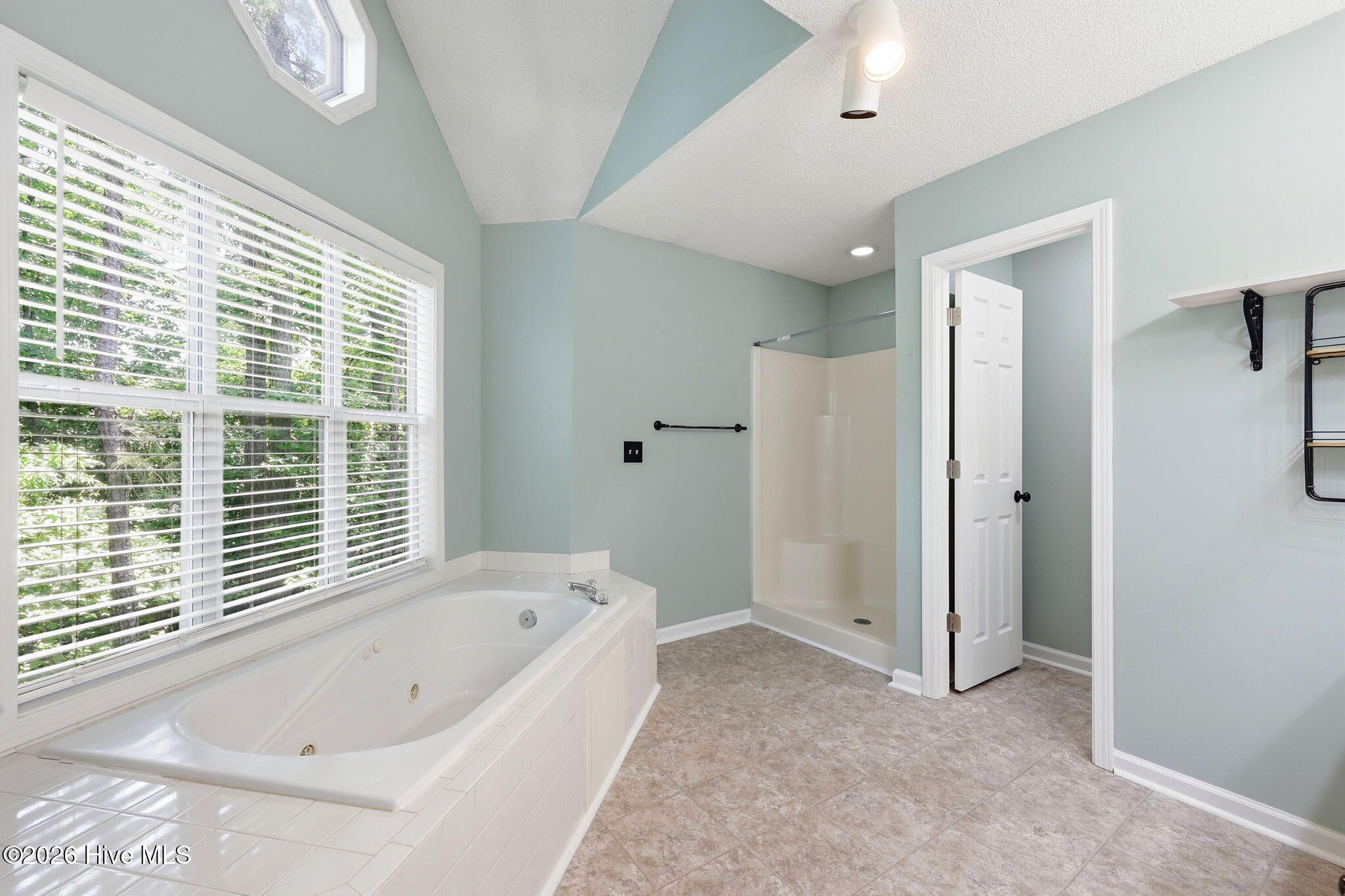 2591 Thackery Road, Unit F Greenville, NC 27858 - Photo 27 of 47