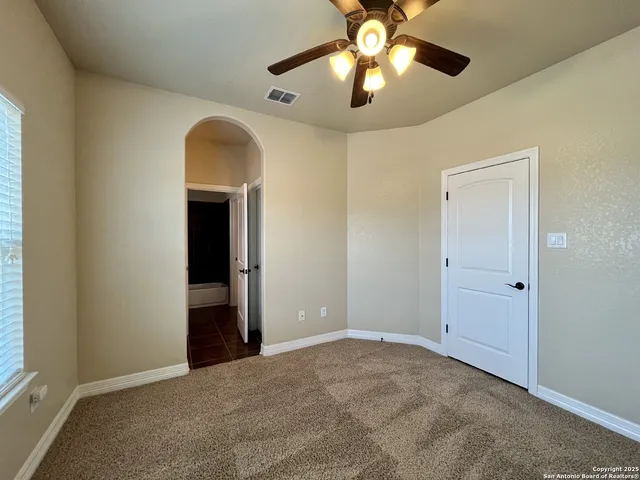 $2,800 | 8123 Poconos Run, San Antonio, TX 78255