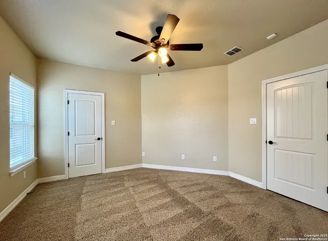 $2,800 | 8123 Poconos Run, San Antonio, TX 78255