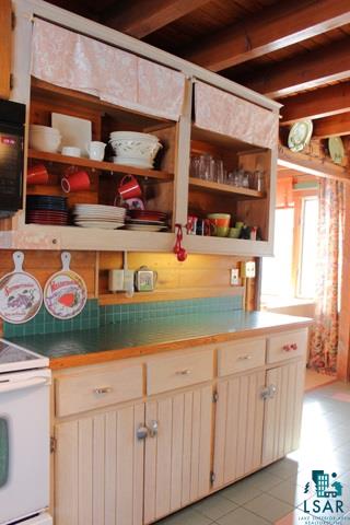 5261 North Tischer Road Duluth, MN 55804 - Photo 5 of 24 Kitchen