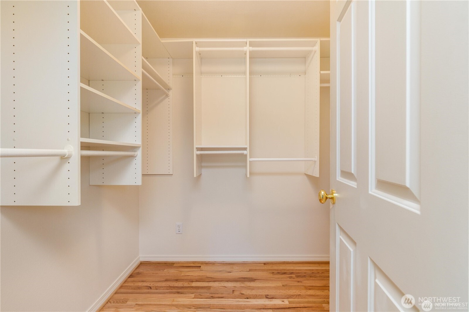 9224 190th Street Southwest Edmonds, WA 98020 - Photo 18 of 39