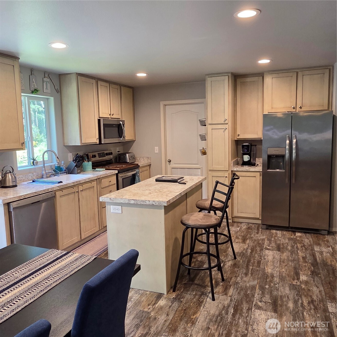 13420 Glenwood Road Southwest Port Orchard, WA 98367 - Photo 2 of 6