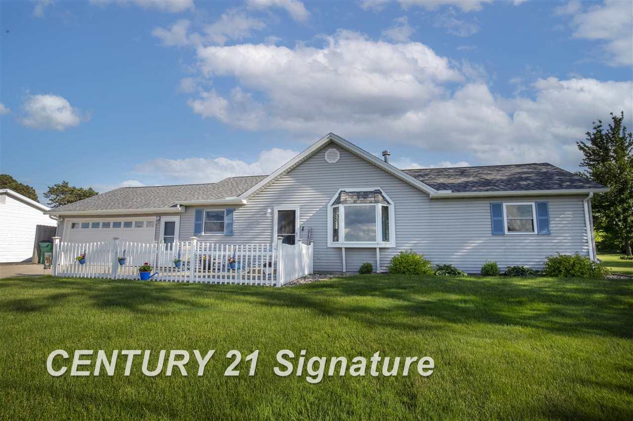 2396 East Chip Road Kawkawlin, MI 48631 - Photo 2 of 42