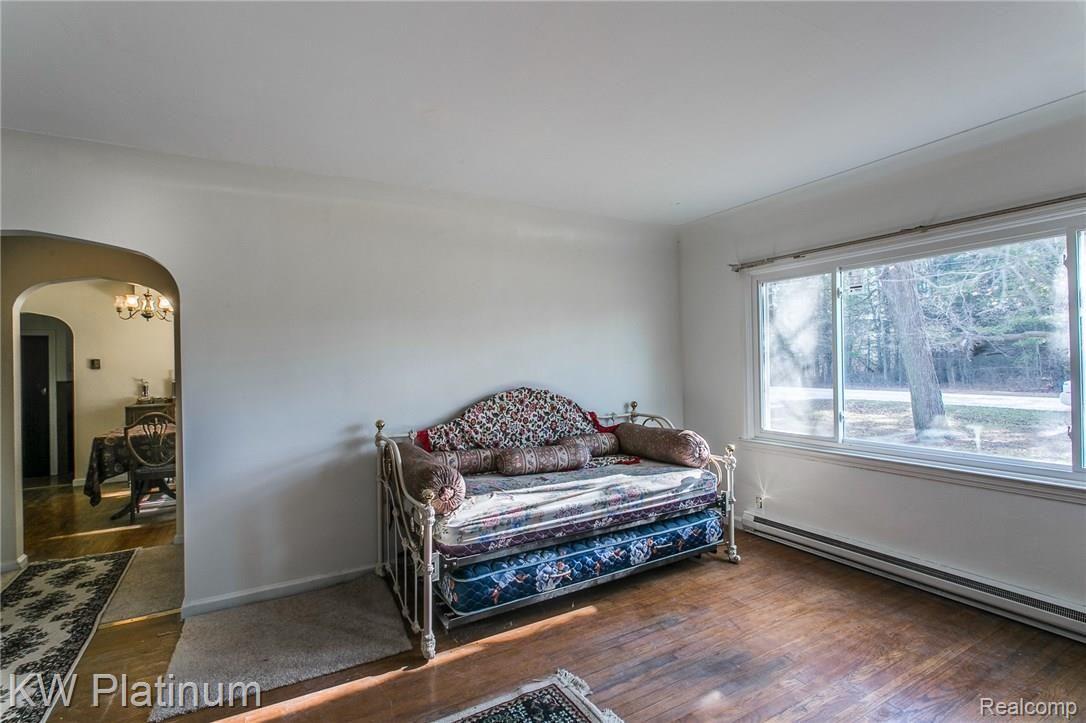 6784 Norman Road Jeddo, MI 48032 - Photo 11 of 17 8 6784 Norman Rd-14.JPG