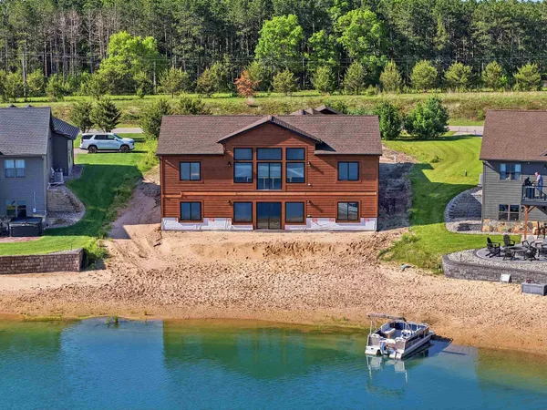 $629,000 | W5772 Island View Drive, New Lisbon, WI 53950