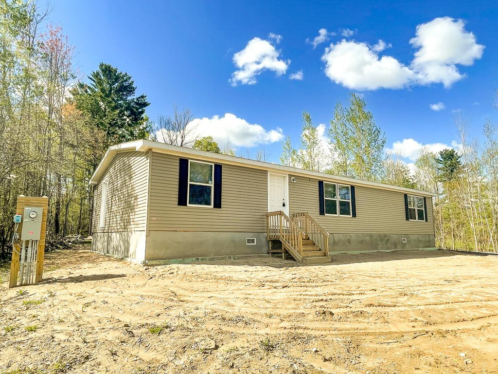 155 Bradford Road Plattsburgh, NY 12901 - Photo 1 of 23 Gallery Image 1