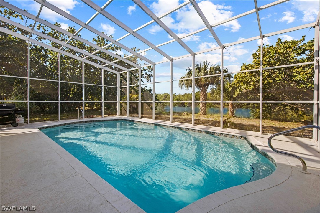 705 Rabbit Road Sanibel, FL 33957 - Photo 29 of 35 a view of a indoor swimming pool