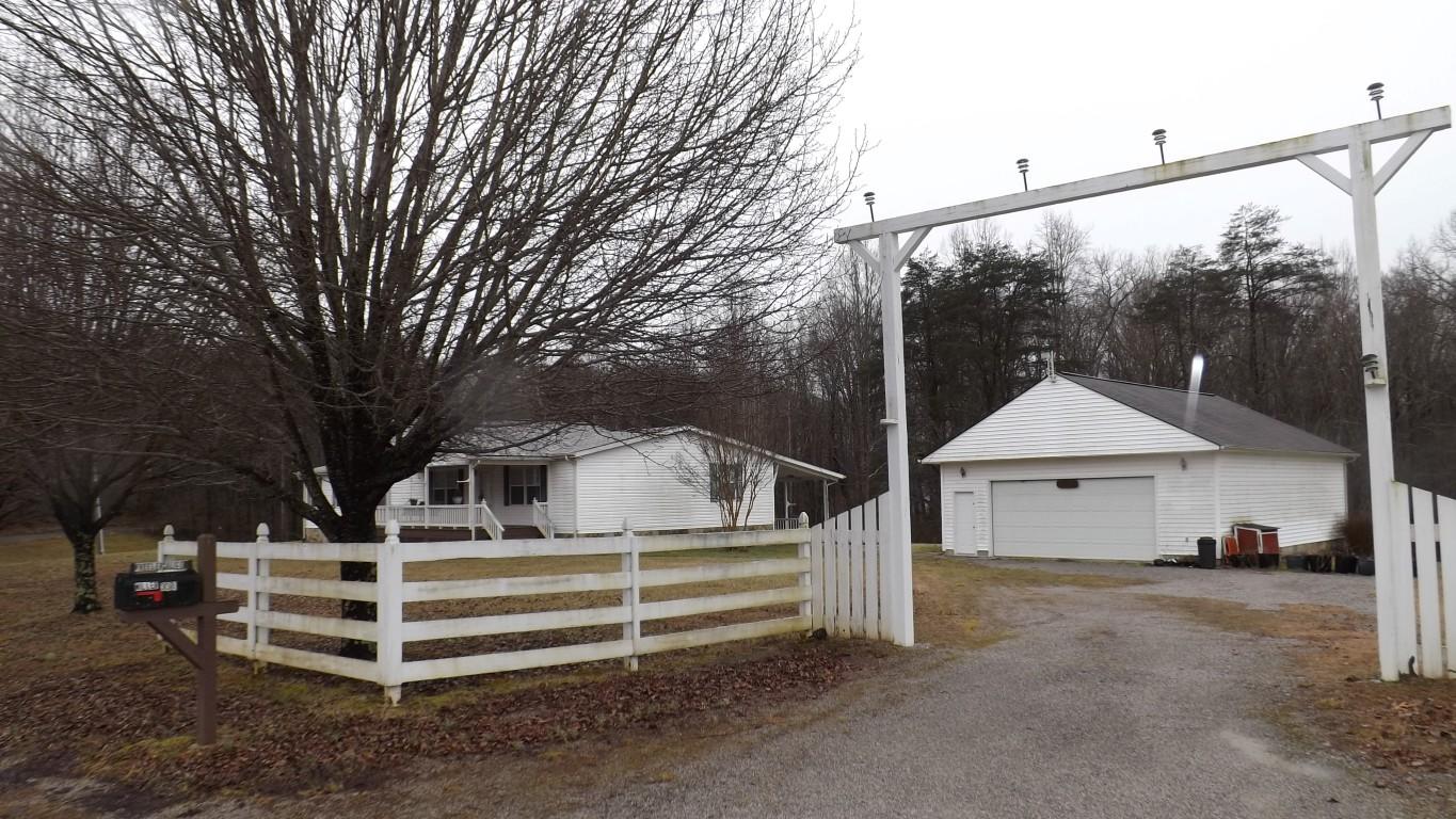 338 Firetower Road Grandview, TN 37337 - Photo 19 of 47 entrance to property (Medium)