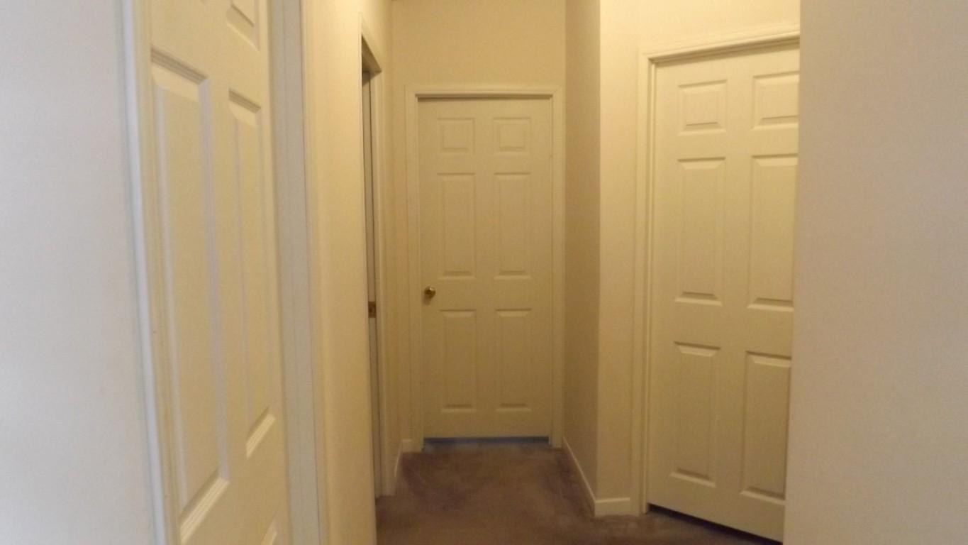 338 Firetower Road Grandview, TN 37337 - Photo 32 of 47 hallway (Medium)