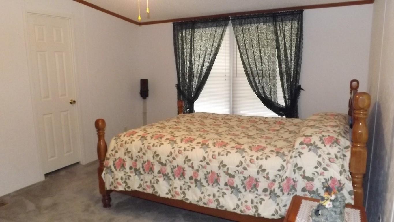 338 Firetower Road Grandview, TN 37337 - Photo 35 of 47 bedroom 2 (Medium)