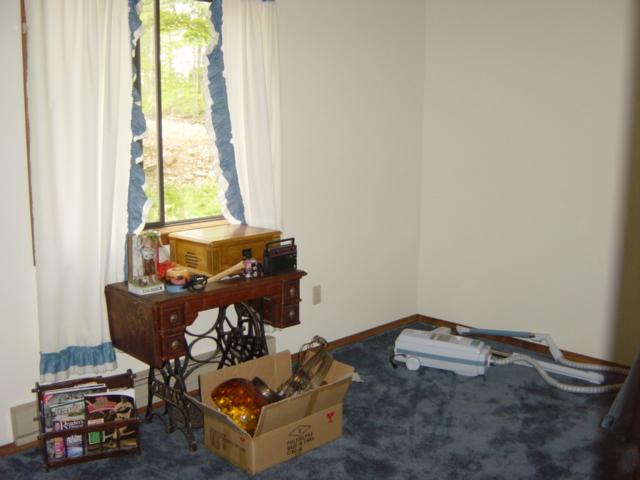 3118 Cotswald Road Tobyhanna, PA 18466 - Photo 8 of 8 a living room with furniture and a window