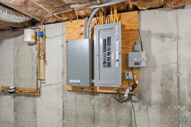 $798,700 | 55 Somerset Place, Topsham, ME 04086