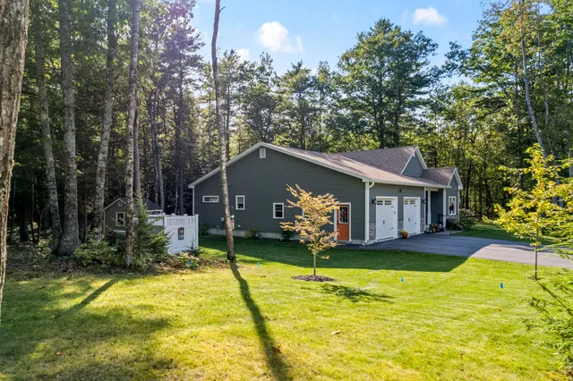 $798,700 | 55 Somerset Place, Topsham, ME 04086
