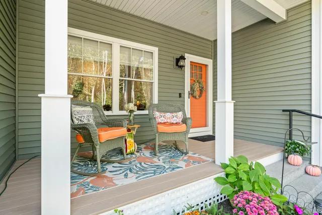 $798,700 | 55 Somerset Place, Topsham, ME 04086