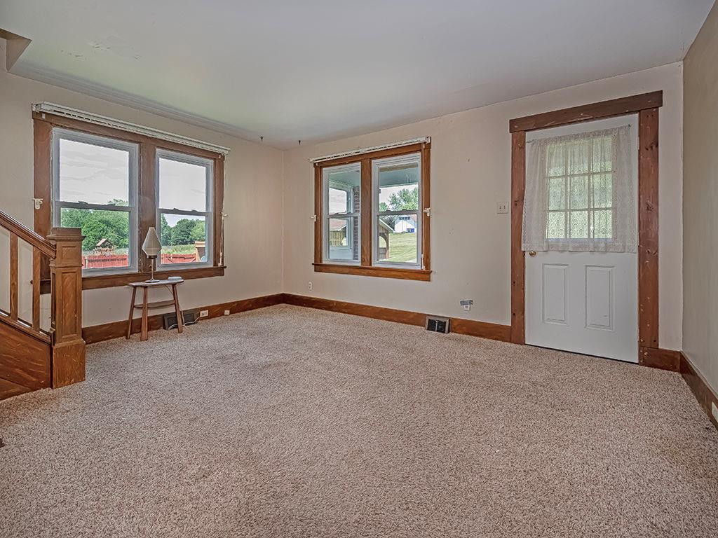 386 Fanker Road Harmony, PA 16037 - Photo 8 of 47