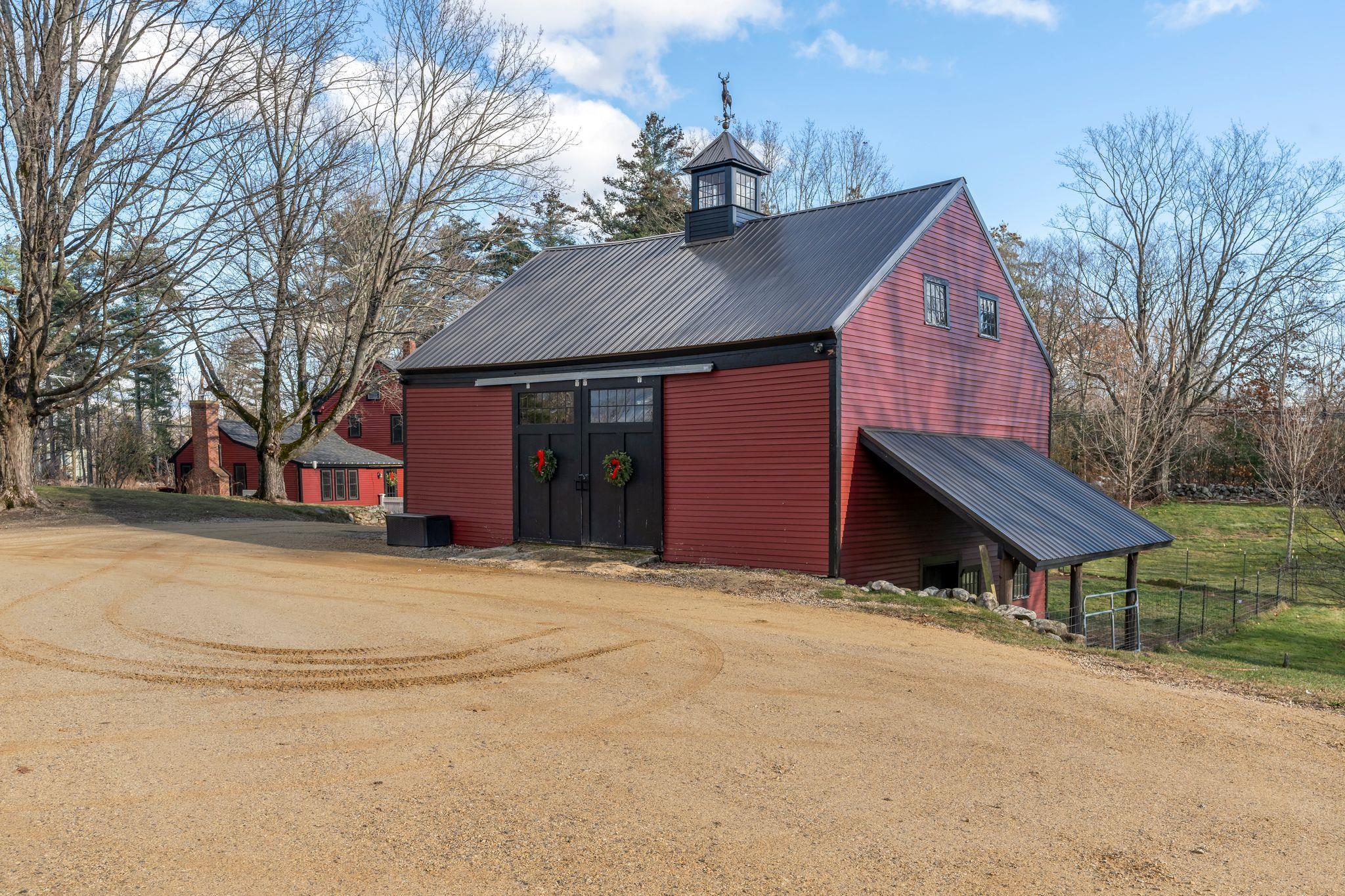374 Derry Road Chester, NH 03036 - Photo 2 of 39