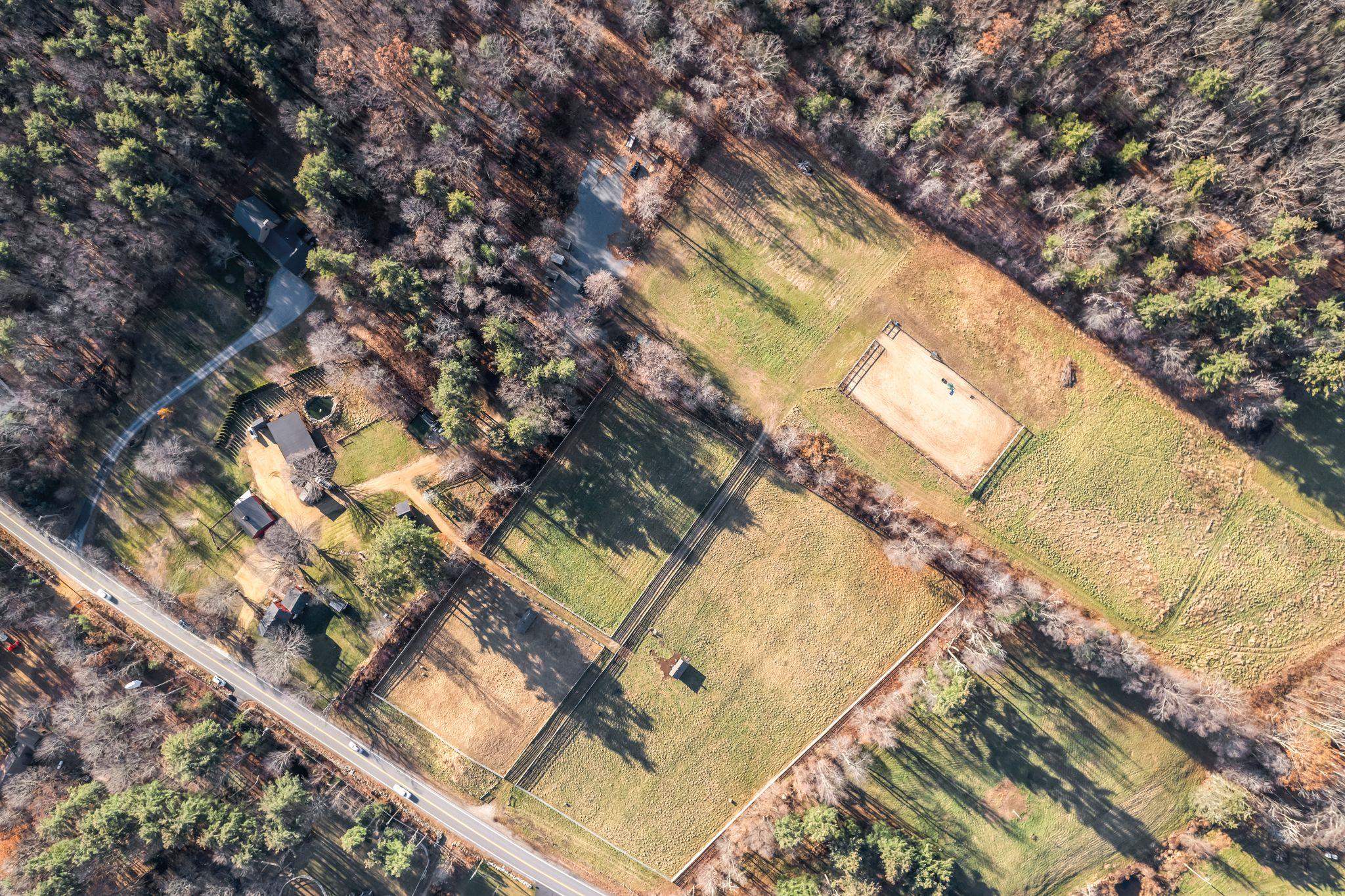 374 Derry Road Chester, NH 03036 - Photo 4 of 39